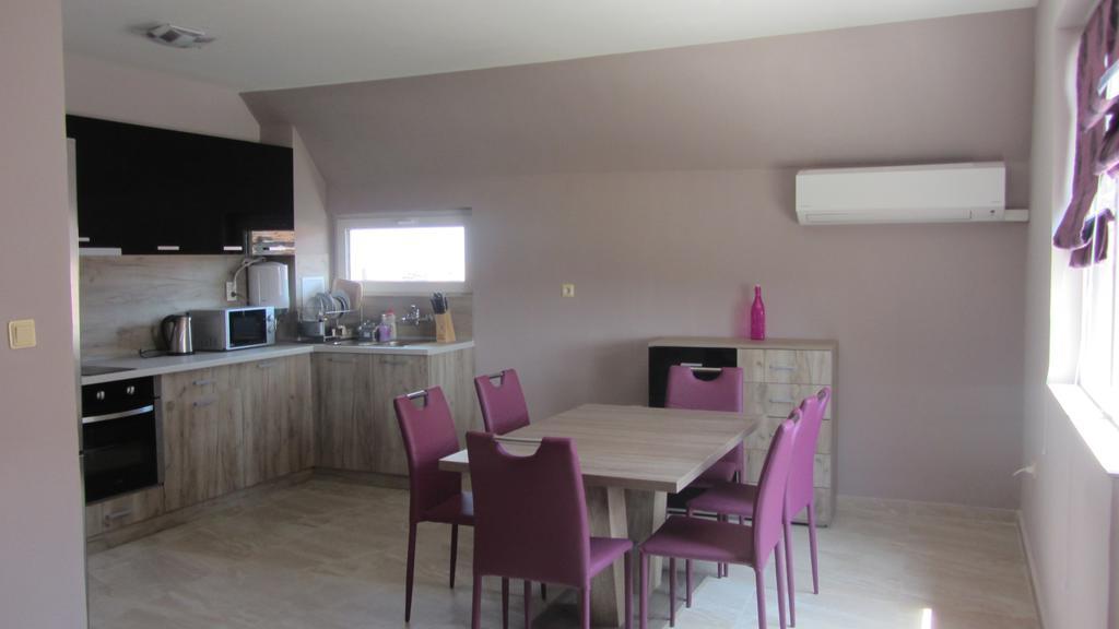 Bogorodi Terrace Apartment Бургас Номер фото