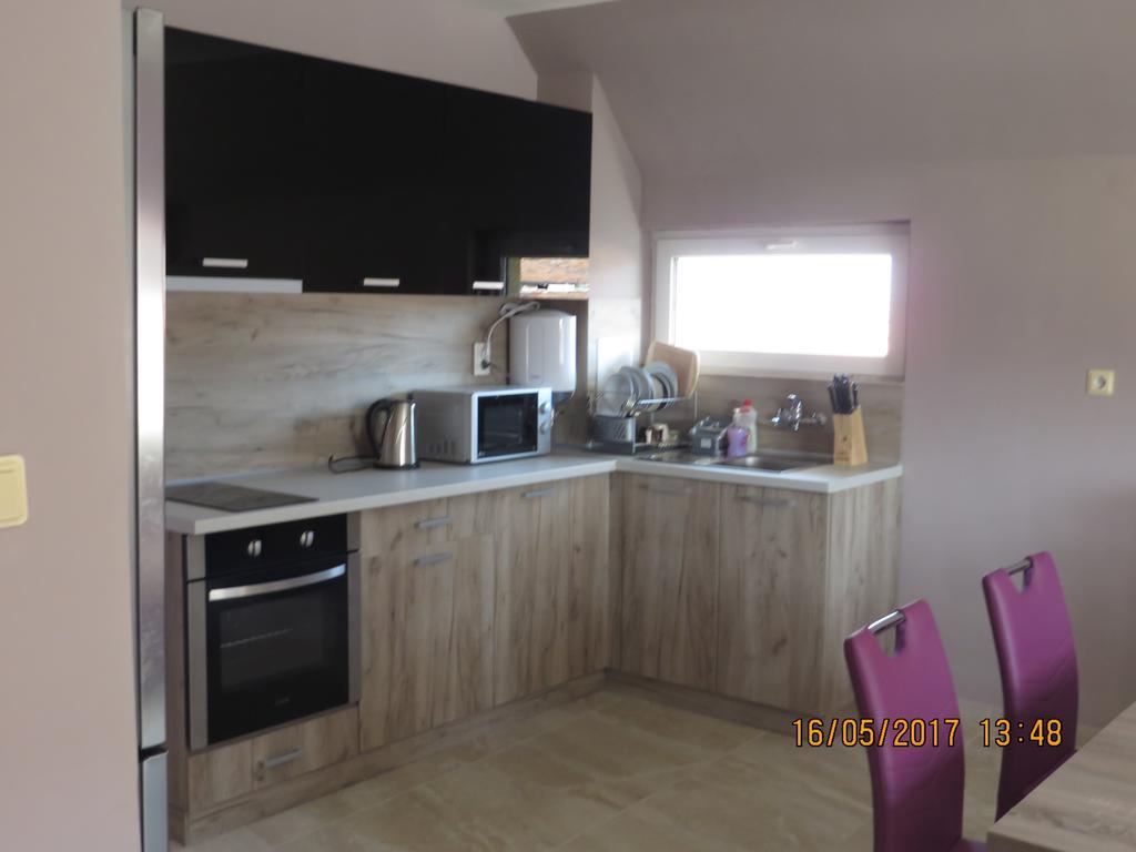 Bogorodi Terrace Apartment Бургас Номер фото
